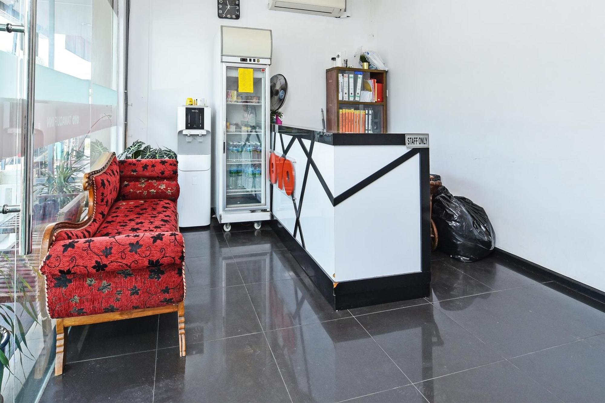 Hotel Super Oyo 90364 Gemilang
